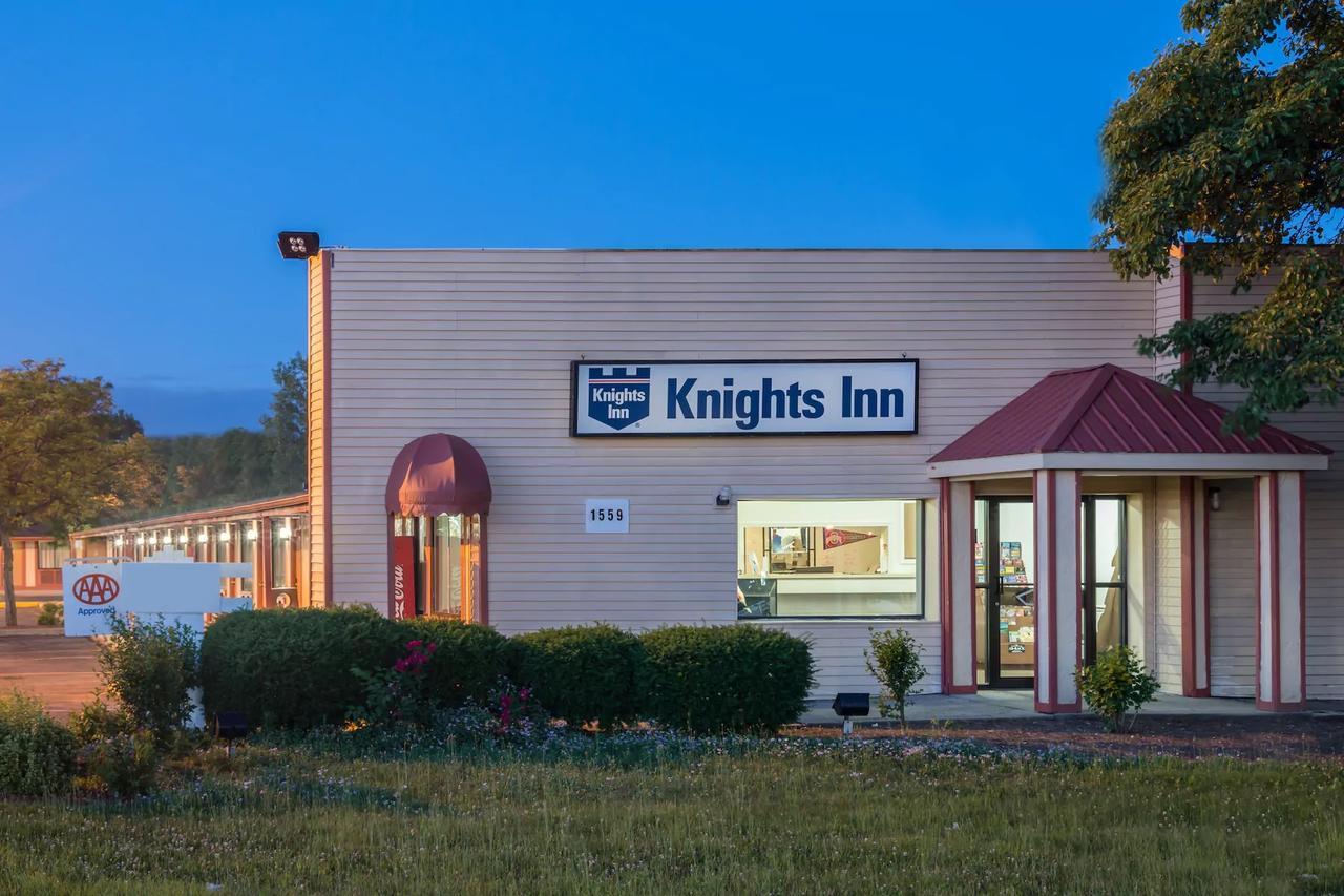 Knights Inn Columbus/Franklinton Extérieur photo